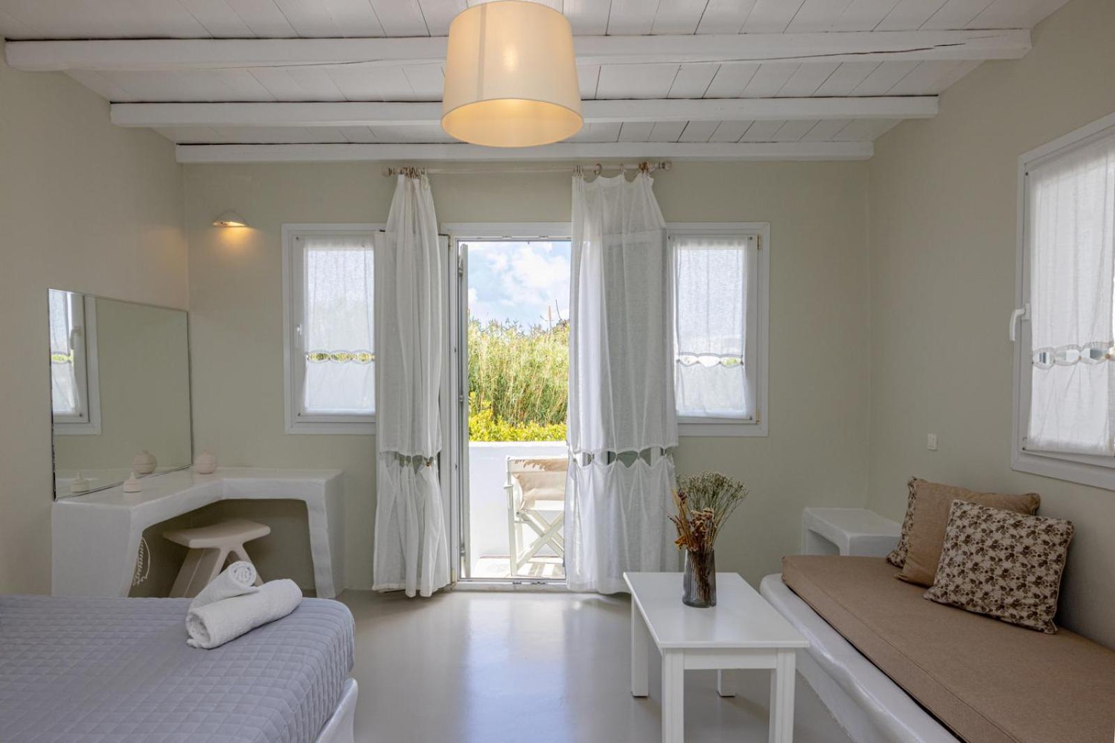 Soulmate'S Suites Tinos Kionia Exterior photo