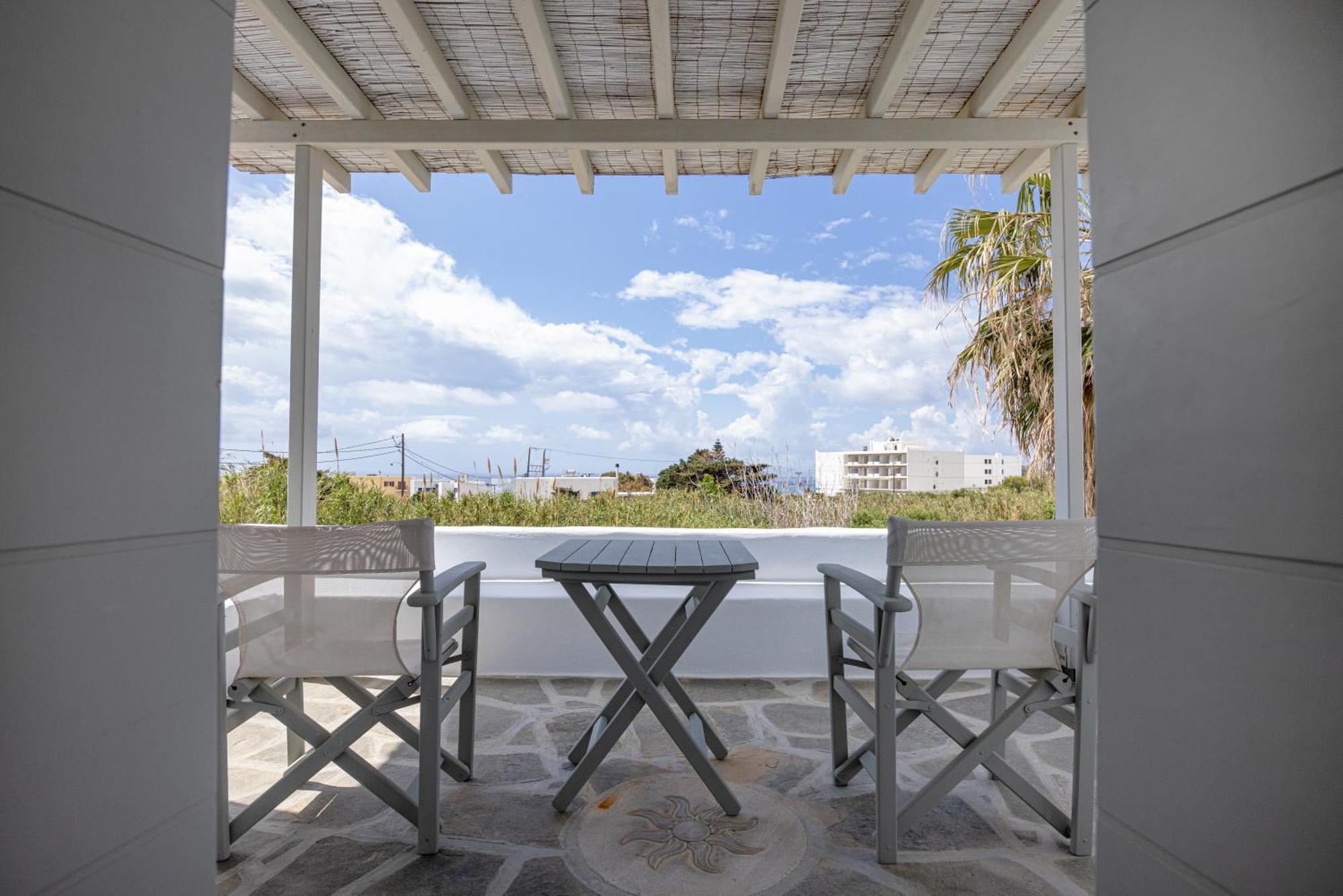 Soulmate'S Suites Tinos Kionia Exterior photo