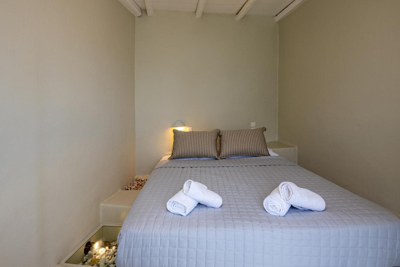 Soulmate'S Suites Tinos Kionia Exterior photo
